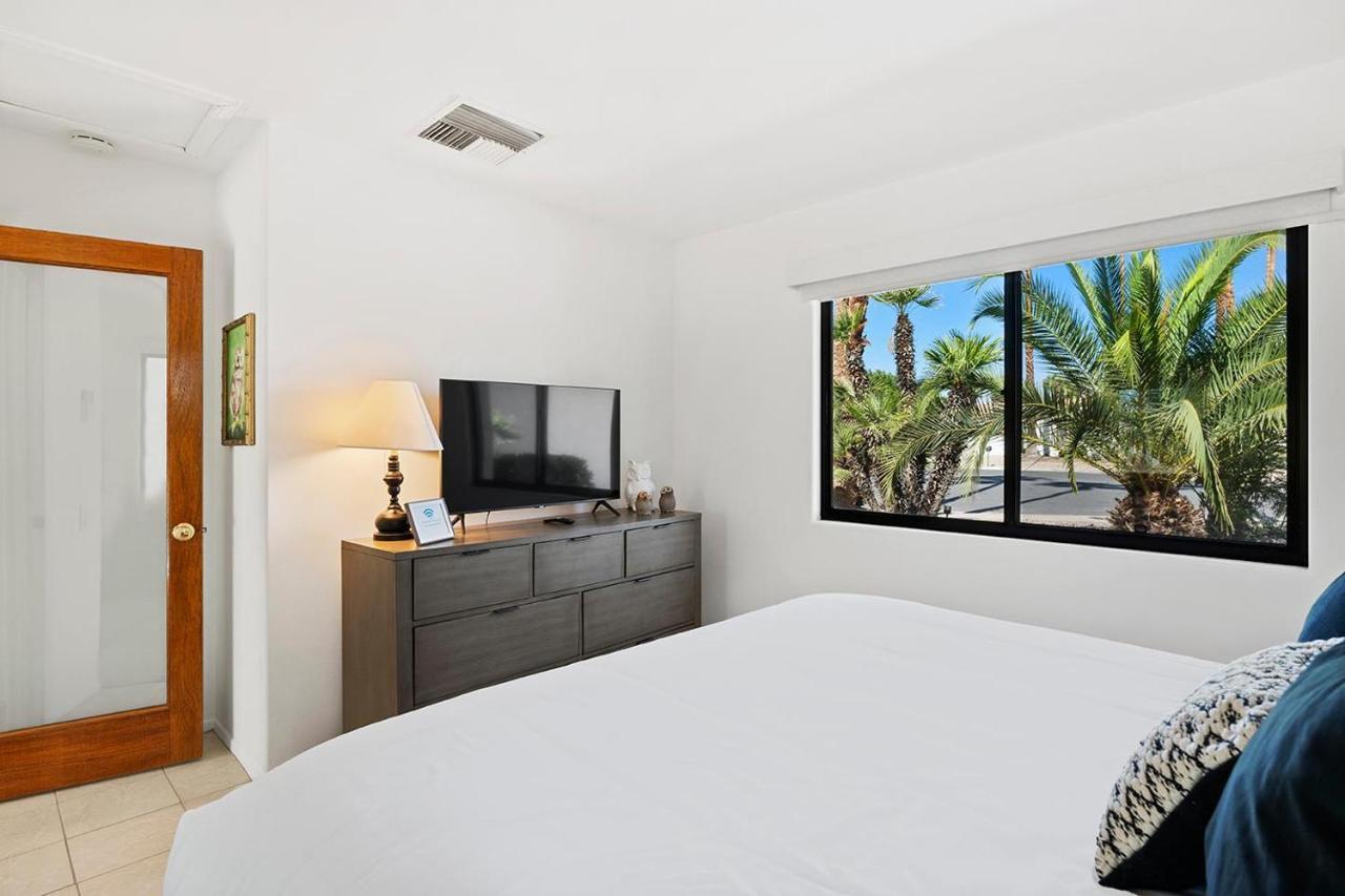 Los Compadres Oasis - 5 Bedroom Palm Springs Exteriör bild