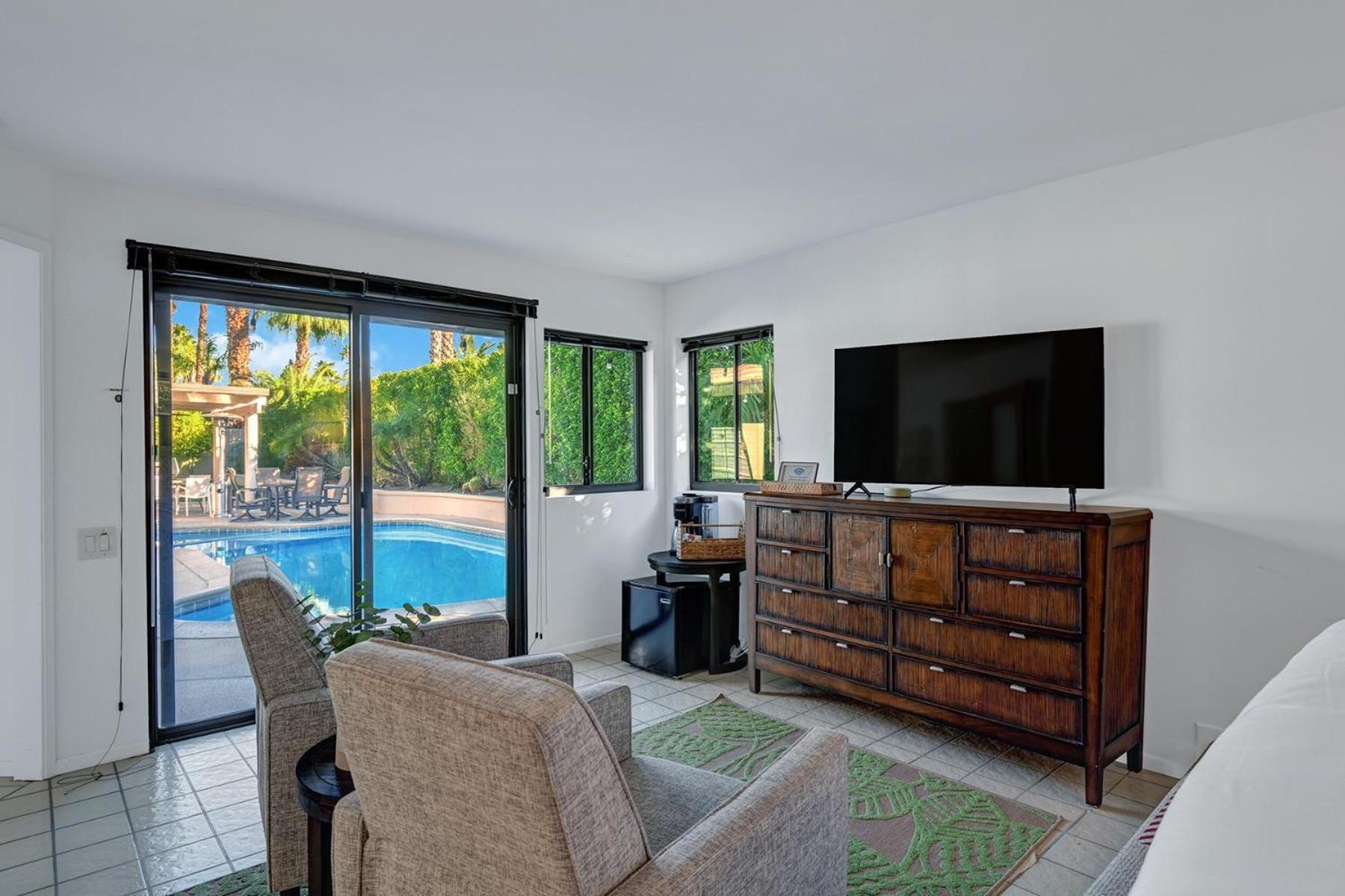 Los Compadres Oasis - 5 Bedroom Palm Springs Exteriör bild